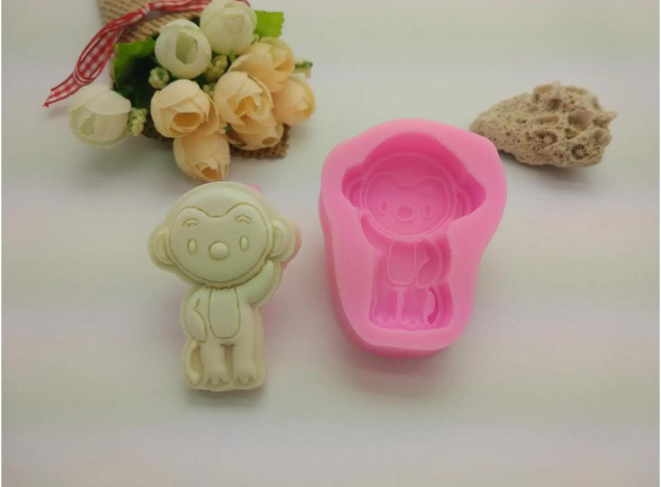 模具硅膠制品用什么才能清洗干凈 ？